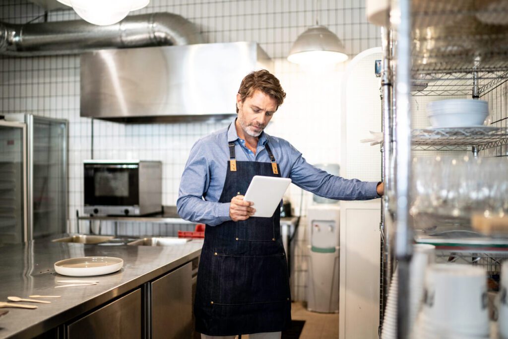 How-to-Streamline-Restaurant-Operations-in-Hospitality (1)